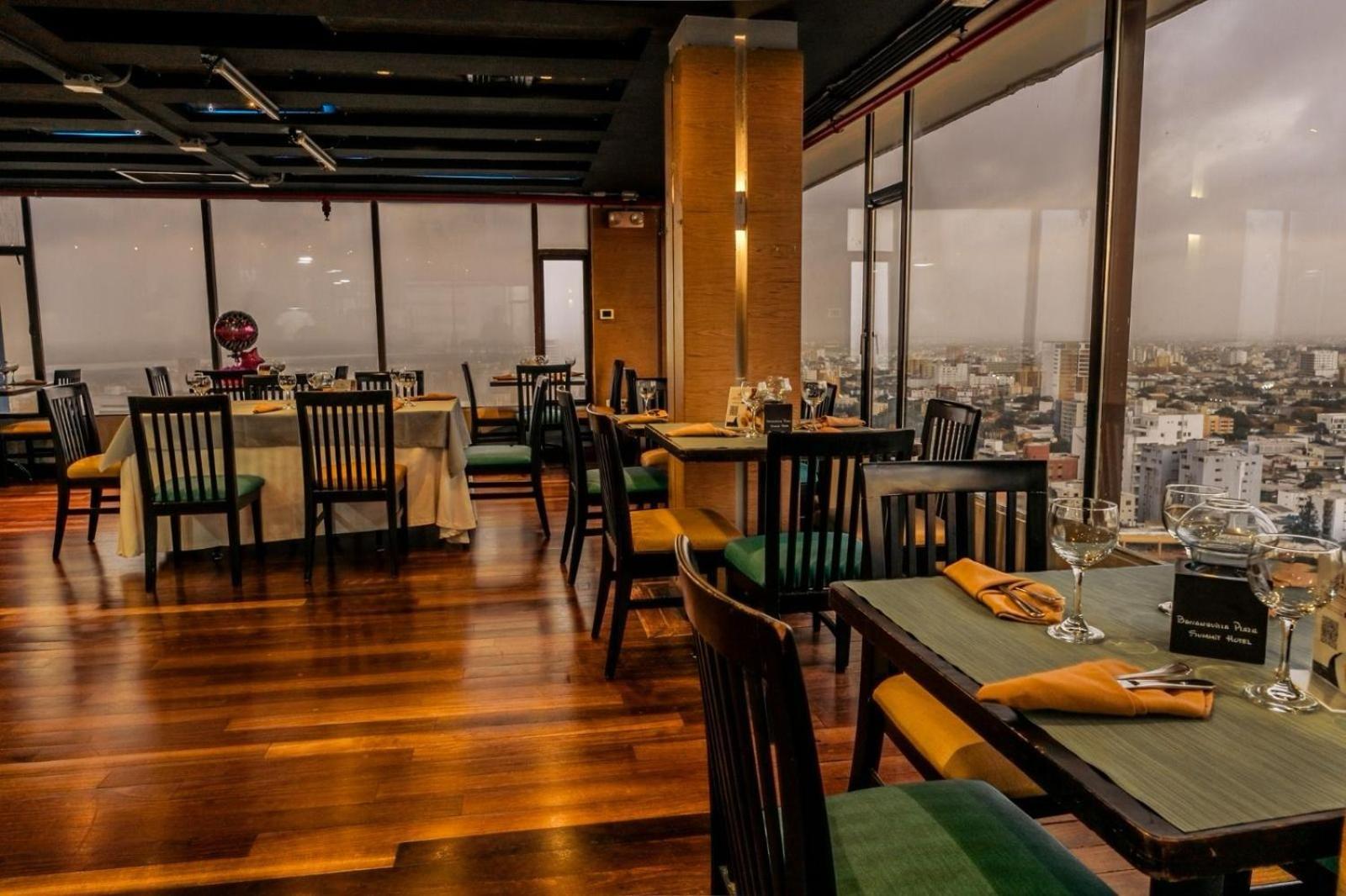 Hotel Barranquilla Plaza Bagian luar foto